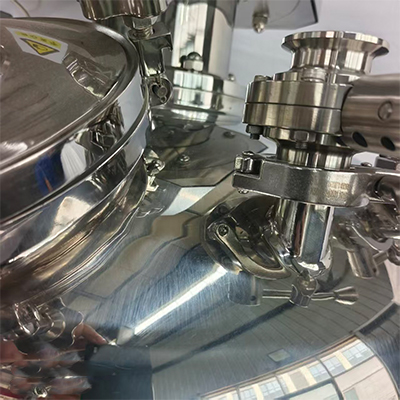 Vacuum Emulsifying Mixer